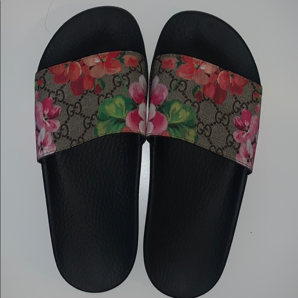 Women’s Gucci Slides